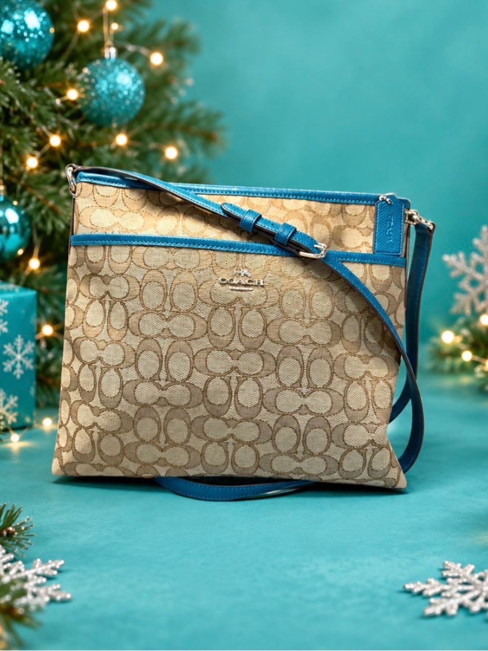 Coach Signature Crossbody Bag in Khaki with Blue Trim EUC lg